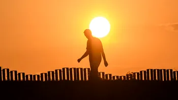 HARTĂ Cod galben de caniculă în vestul și nord-vestul țării, cu temperaturi de până la 35 de grade. Cum va fi vremea în București