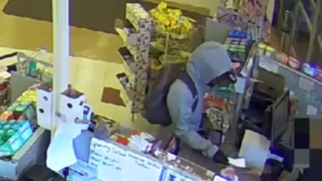 „Îmi pare rău, am un copil bolnav”. Biletul lăsat de un hoţ farmacistului pe care l-a jefuit 