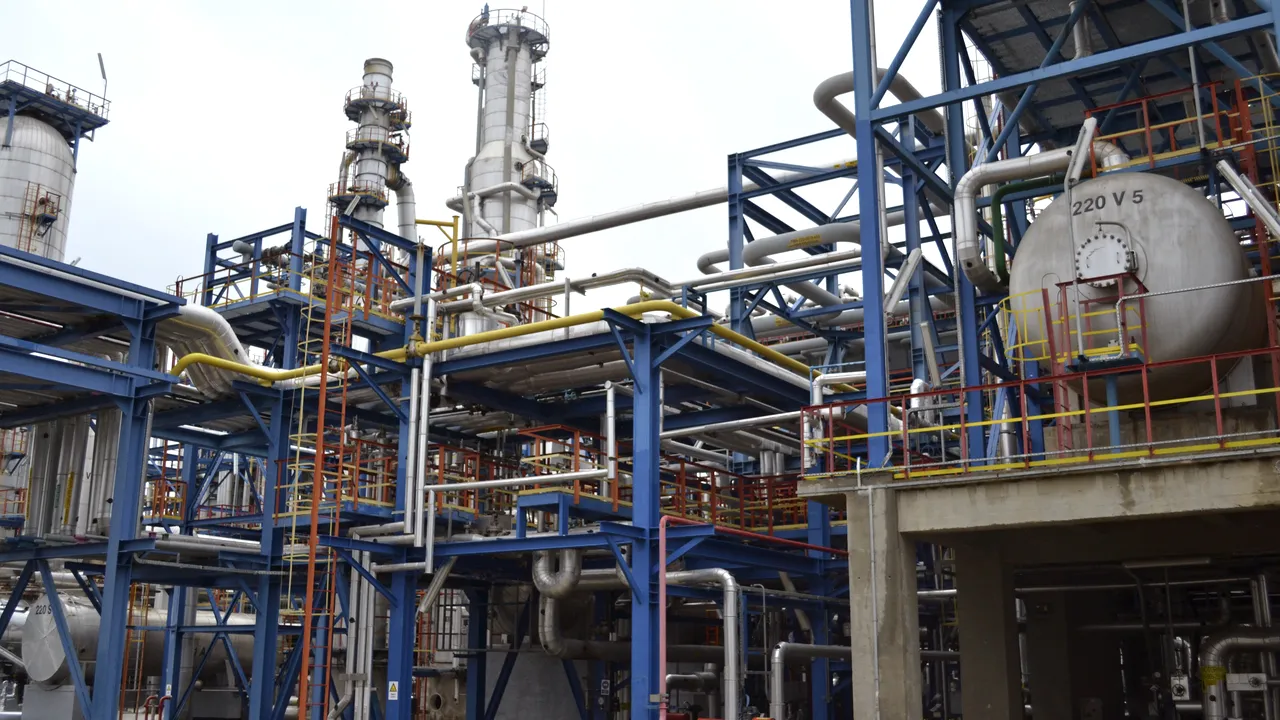 Rompetrol Rafinare anunţă o pierdere de circa 1,34 miliarde de lei în 2023 din cauza reevaluării activelor