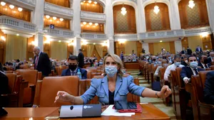 Senatorul Gabriela Firea, despre moţiunea USR PLUS AUR: Nu particip la mascarade
