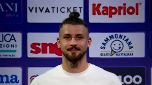 Radu Drăgușin, la prezentarea oficială de la Fiorentina: Vreau să obțin rezultate importante