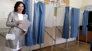 Carmen Iohannis, la urne în Sibiu: Am votat pentru România normală. VIDEO
