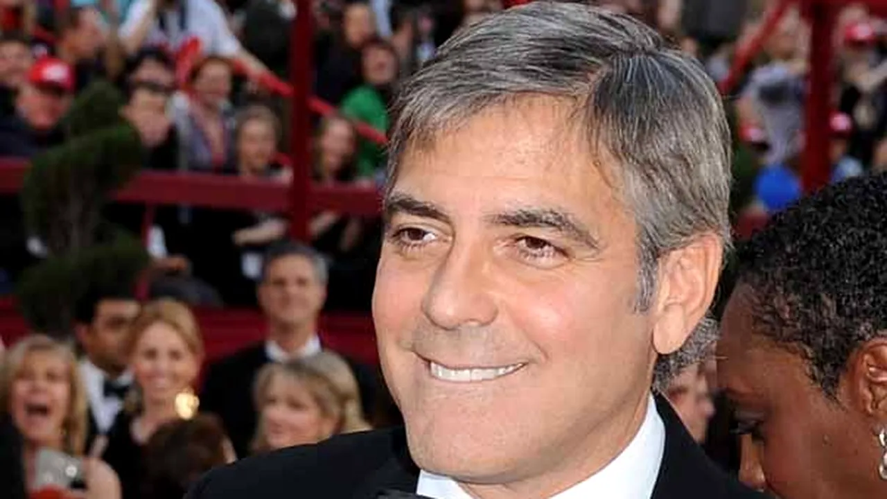 Atracţia femeilor faţă de George Clooney, provocată de tonul vocii sale şi nu de aspectul fizic