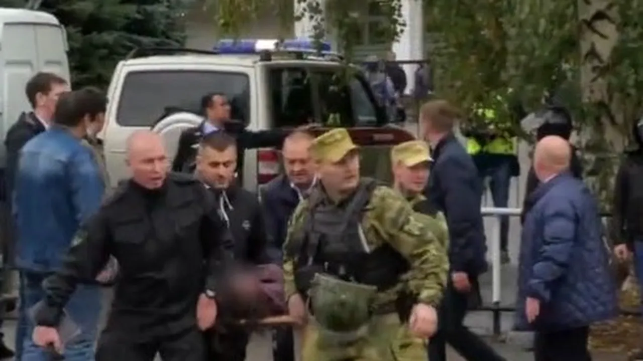 Atac armat comis într-o şcoală din Rusia: cel puţin 15 morţi şi zeci de răniţi 