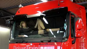 Roxana Ciuhulescu şi-a luat permis pentru toate categoriile auto