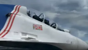 Imagini generate cu AI la parada de Ziua Victoriei. Avioane rusești cu steaguri NATO au apărut în transmisiunea oficială