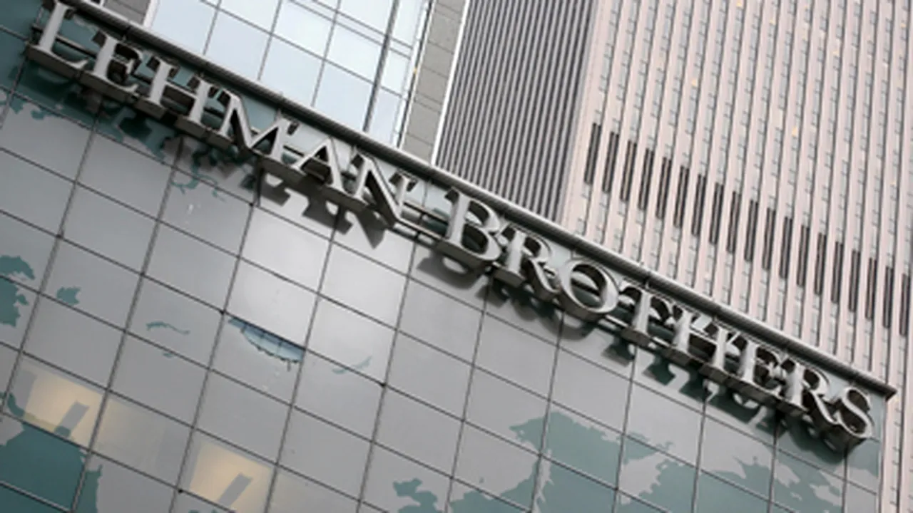 Prăbuşirea Lehman Brothers şi Merrill Lynch ar putea duce la 50.000 de concedieri