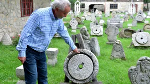 A murit poetul şi jurnalistul Lucian Avramescu. A înfiinţat prima agenţie de presă cu capital privat