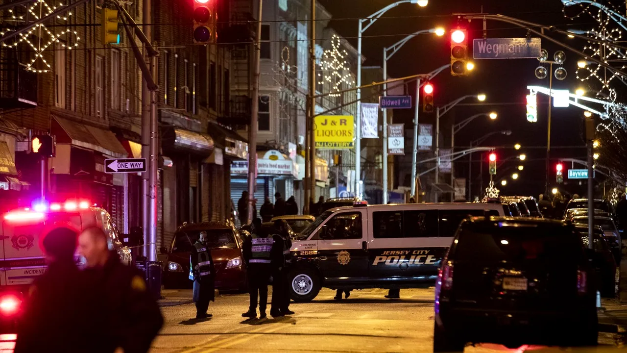 Atac armat în Jersey City. Cel puţin şase persoane au murit, inclusiv doi atacatori / Anunţul făcut de Donald Trump | FOTO, VIDEO
