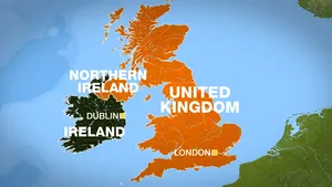 MONITORUL APĂRĂRII | Raport: Brexit şi vidul politic riscă să amplifice activităţile paramilitare în Irlanda de Nord