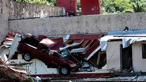 Aproximativ 150 de morţi în Samoa, după cutremurul urmat de tsunami - VIDEO