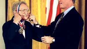 Paul Samuelson, laureat al premiului Nobel pentru economie în 1970, a decedat