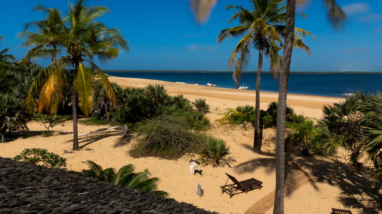 Turism în Kenya: 1.300 de turişti români pe an în 2015, 3.100 în 2019. Turismul reprezintă 11% din PIB din această ţară
