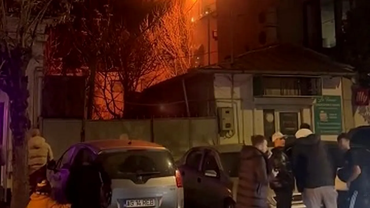 Incendiu izbucnit la un restaurant din Piteşti