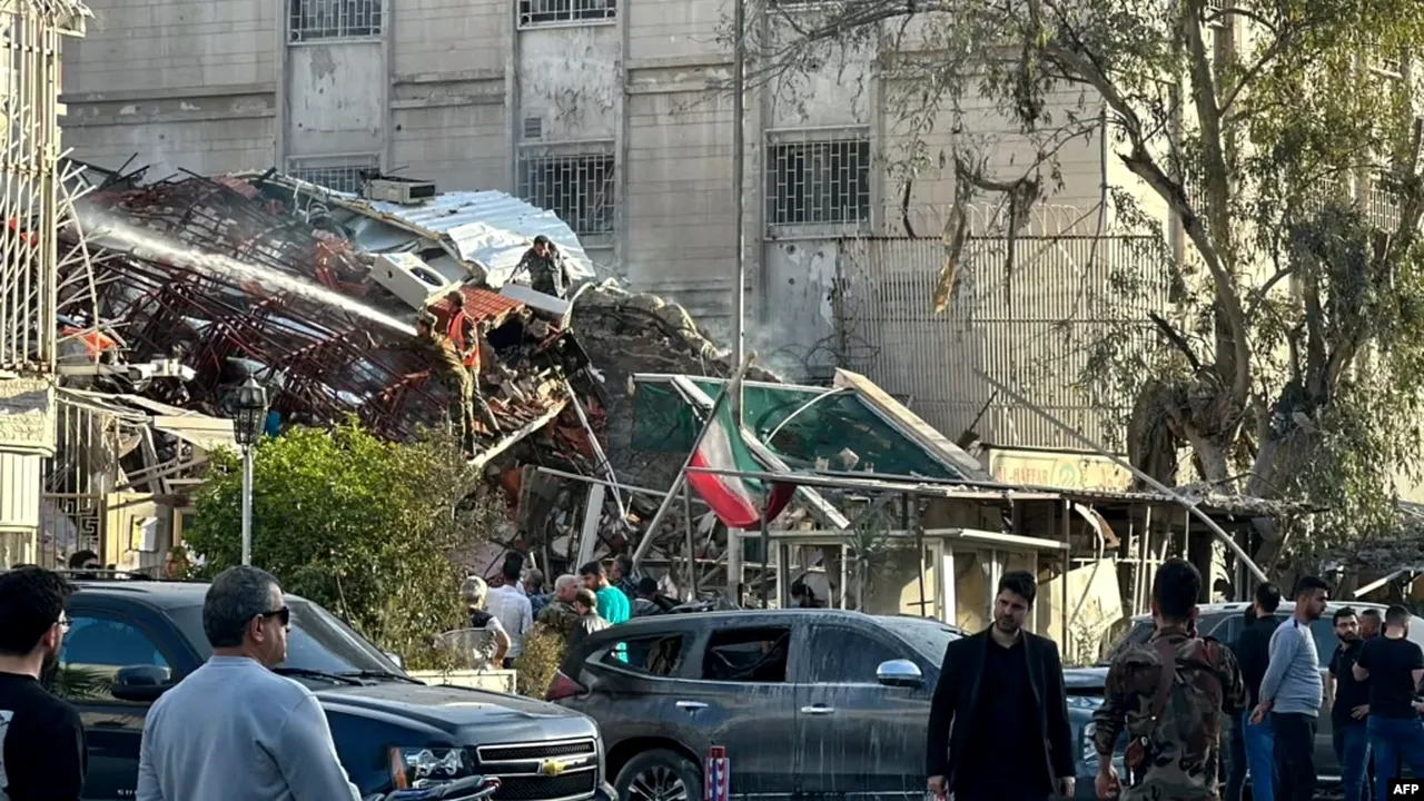 O rachetă a lovit o clădire de lângă consulatul Iranului din Siria