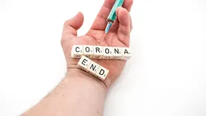 Avertismentul specialiştilor: Nu vă grăbiţi cu vaccinul pentru coronavirus. Pericolul care pândeşte planeta