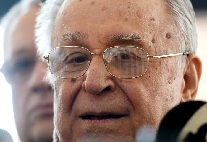 Breaking News Starea de sănătate a lui Ion Iliescu este critică