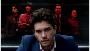 Jon Snow a luat-o spre nord şi a ajuns în sezonul 2 din Criminal. Din 16 septembrie, pe Netflix, îl vei revedea din nou, dar de data aceasta în rol de suspect