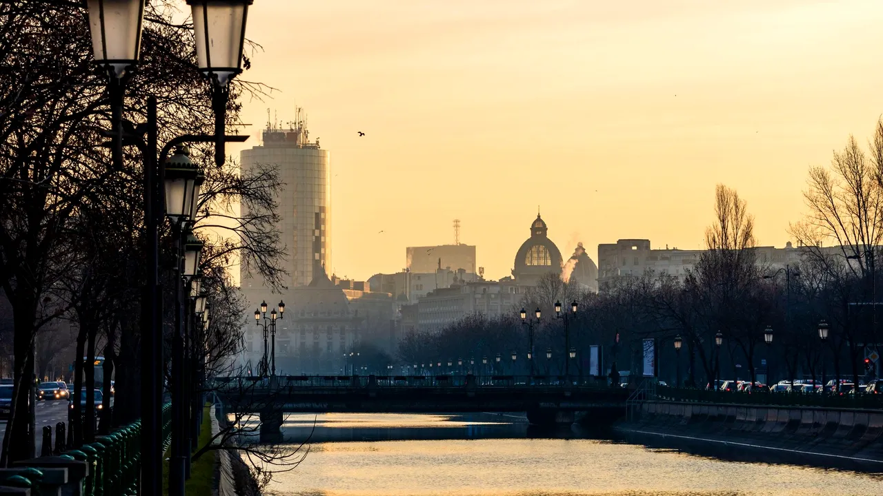 Scenariu galben în Bucureşti. Rata de infectare cu SARS-CoV-2 scade în Capitală sub 3 la mia de locuitori