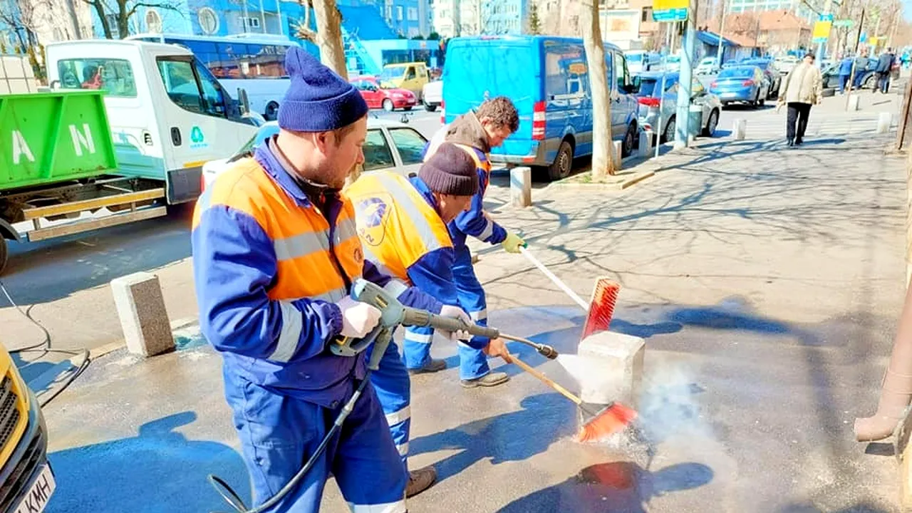 O primărie de sector demarează curăţenia de primăvară. Ce se întâmplă cu maşinile parcate la bordură