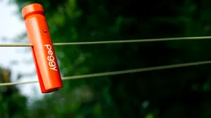 Cârligul de rufe inteligent, accesoriul care va revoluţiona uscatul rufelor - VIDEO 