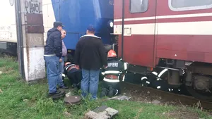 Un bărbat a fost lovit de tren în Gara Basarab - FOTO