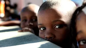 Numeroşi copii orfani din Haiti au rămas fără hrană şi apă - VIDEO, FOTO
