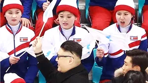 JO 2018 | Majoretele nord-coreene, prinse cu garda jos de un Kim Jong Un fals