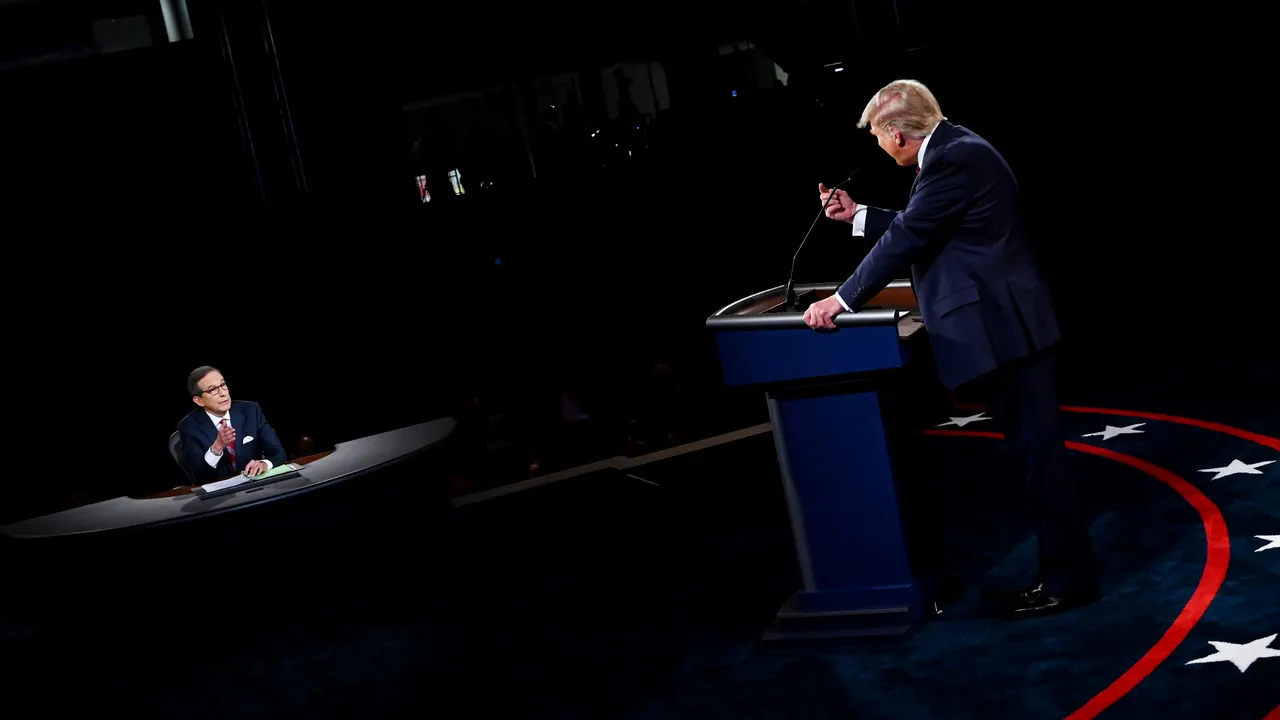 Dezbatere Trump - Biden. Candidaţii scăpaţi de sub control s-au jignit reciproc. „Nu e nimic inteligent la tine”