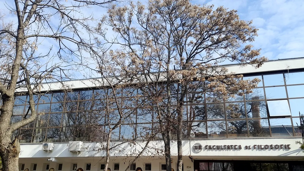 Lumea, înţeleasă în ansamblul ei, la Masterul “Filosofie şi gândire critică”