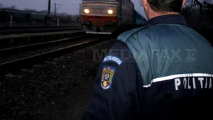 Peste 60 de poliţişti, mobilizaţi pe traseul Craiova - Bucureşti al primului tren electric românesc 