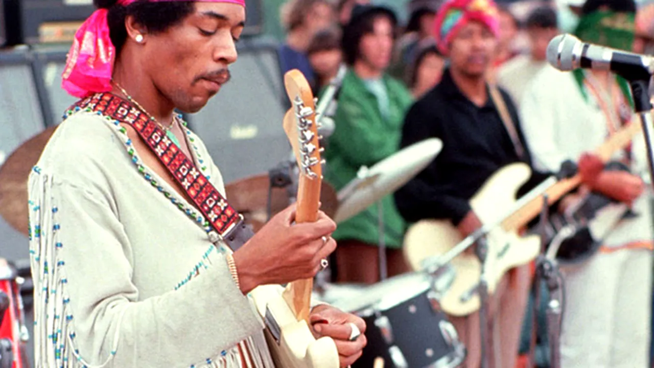 Un nou album Jimi Hendrix, lansat de Sony Music, pe 8 martie