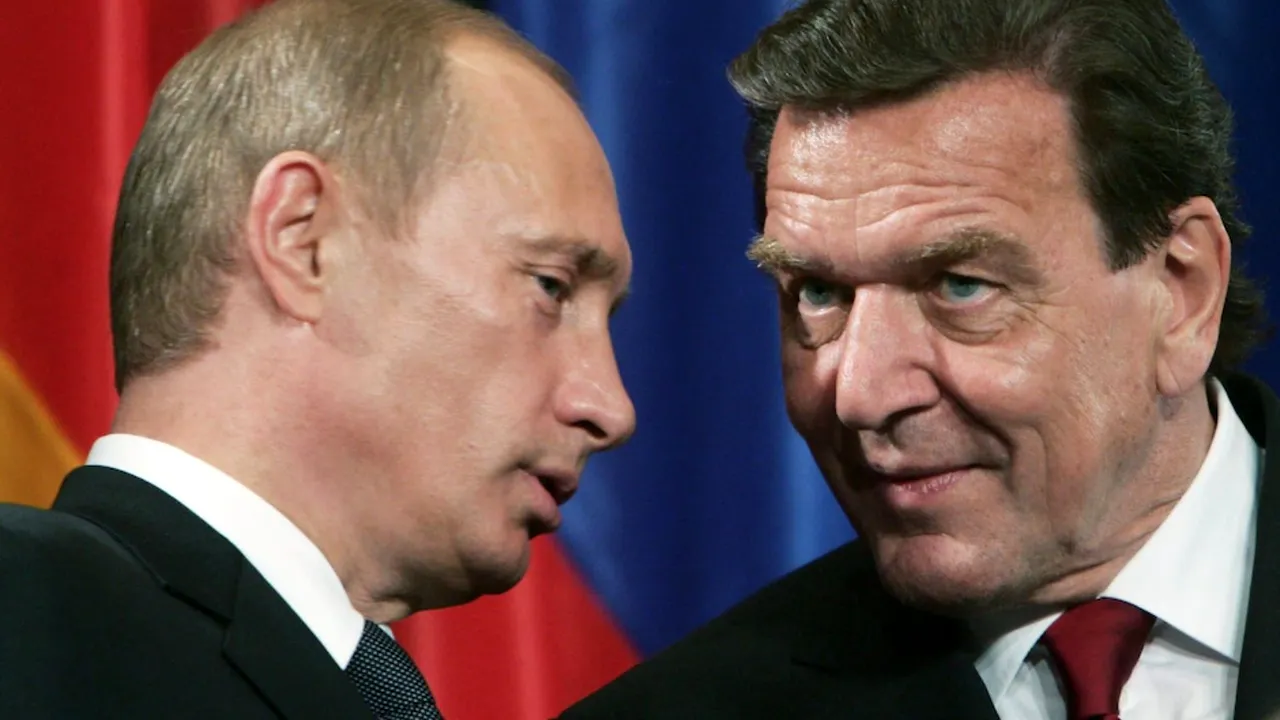 Gerhard Schröder, fost cancelar german şi prieten cu Putin, nu va fi dat afară din SPD în ciuda legăturilor cu Rusia