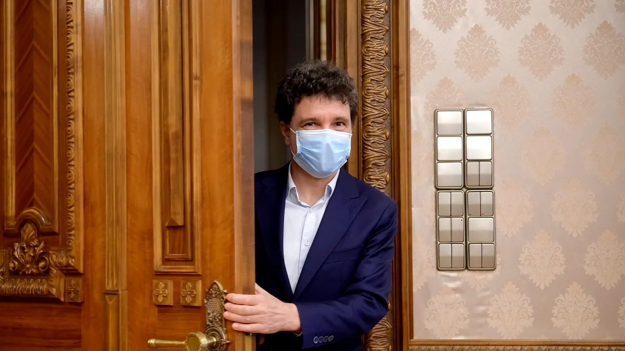 Anunţul făcut de Nicuşor Dan: Până la modificarea hotărârii în CGMB, preţul căldurii rămâne neschimbat