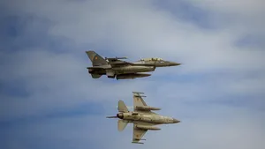 Olanda va furniza Ucrainei şase avioane de luptă F-16 suplimentare