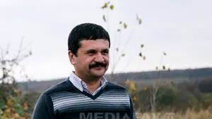 Şeful CJ Arad, Nicolae Ioţcu, prins când primea 10.000 de euro mită de la un om de afaceri