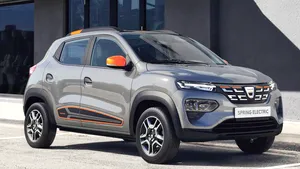 Piaţa auto. Eliminarea primei de 10.000 de euro pentru electrice a dus România pe locul 17 la nivel european