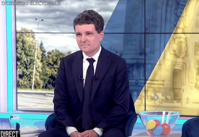 Live Text Dezbatere electorală la România TV. Nicuşor Dan prezintă politicienii internaţionali care îl susţin în cursa prezidenţială / George Simion a anunțat că nu poate participa la dezbatere. Candidatul AUR se află în Italia