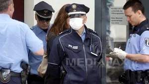 O femeie prezentând simptomele infectării cu virusul Ebola a fost spitalizată la Berlin