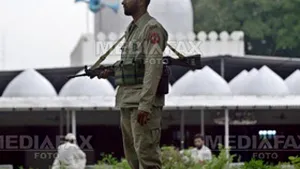 Islamiştii din Moscheea Roşie ar fi subordonaţi unor militanţi apropiaţi al-Qaida (surse) - AFP
