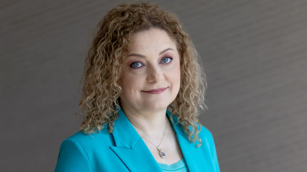 CAMPANIA ZF 25 ANI. Ileana Dumitru, BAT: România are în faţa ei un viitor mai bun, iar următorul deceniu va aduce un nou val de infuzie de tehnologie, know-how şi capital ce vor marca noi transformări la nivel economic şi social