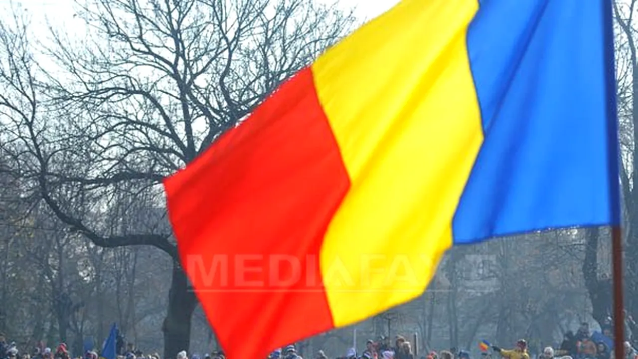 Cum va fi sărbătorită ZIUA NAŢIONALĂ în ţară - între ceremonii restrânse, mese cu fasole şi ciolan şi acuzaţii către Guvern