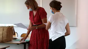 BAC 2021. Care a fost prezenţa la proba scrisă la alegere. Aproape 40 de elevi au fost scoşi din examen