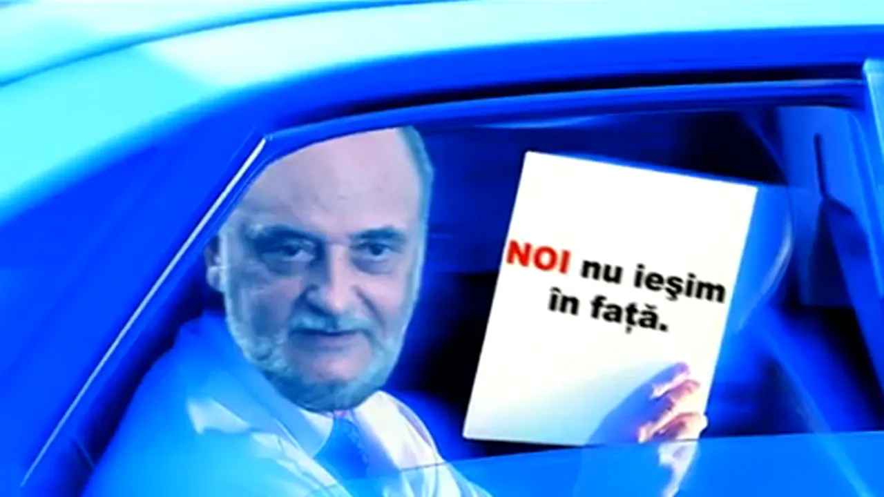 Băsescu şi-a postat pe site un film cu poze trucate cu politicieni şi patroni ai trusturilor media - VIDEO