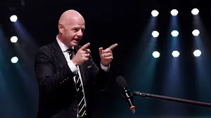 Tensiuni în fotbal: FIFA ameninţă cu excluderea cluburile şi jucătorii care ar participa în Super Liga Europeană