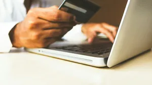 Un nou rival pentru Shein şi Temu? O companie populară plănuieşte lansarea unui magazin online cu produse la preţuri reduse