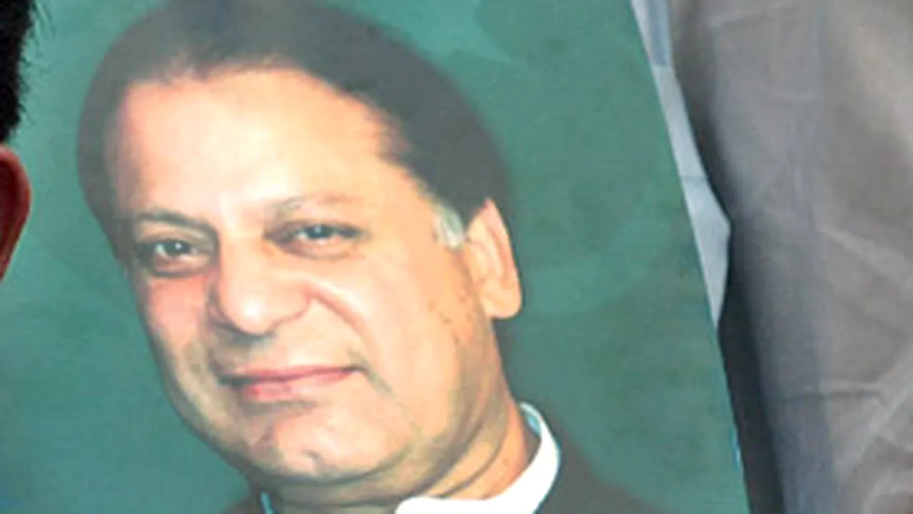 Pakistanul reţine 2.000 de susţinători ai fostului premier Nawaz Sharif