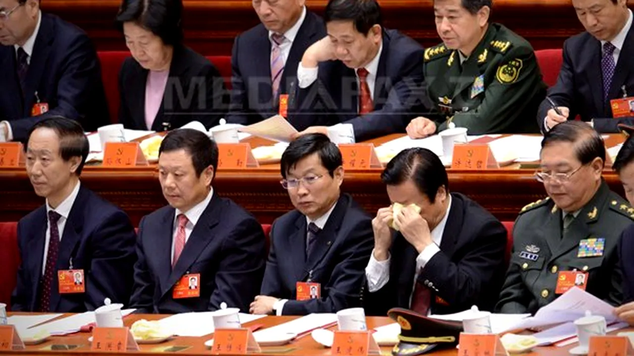 Presa de stat chineză glumeşte pe seama clişeelor utilizate în discursuri oficiale