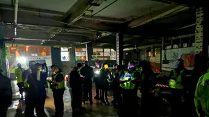 Petrecerile se ţin lanţ în lume. Mai multe persoane au fost amendate de poliţişti în Franţa şi Belgia