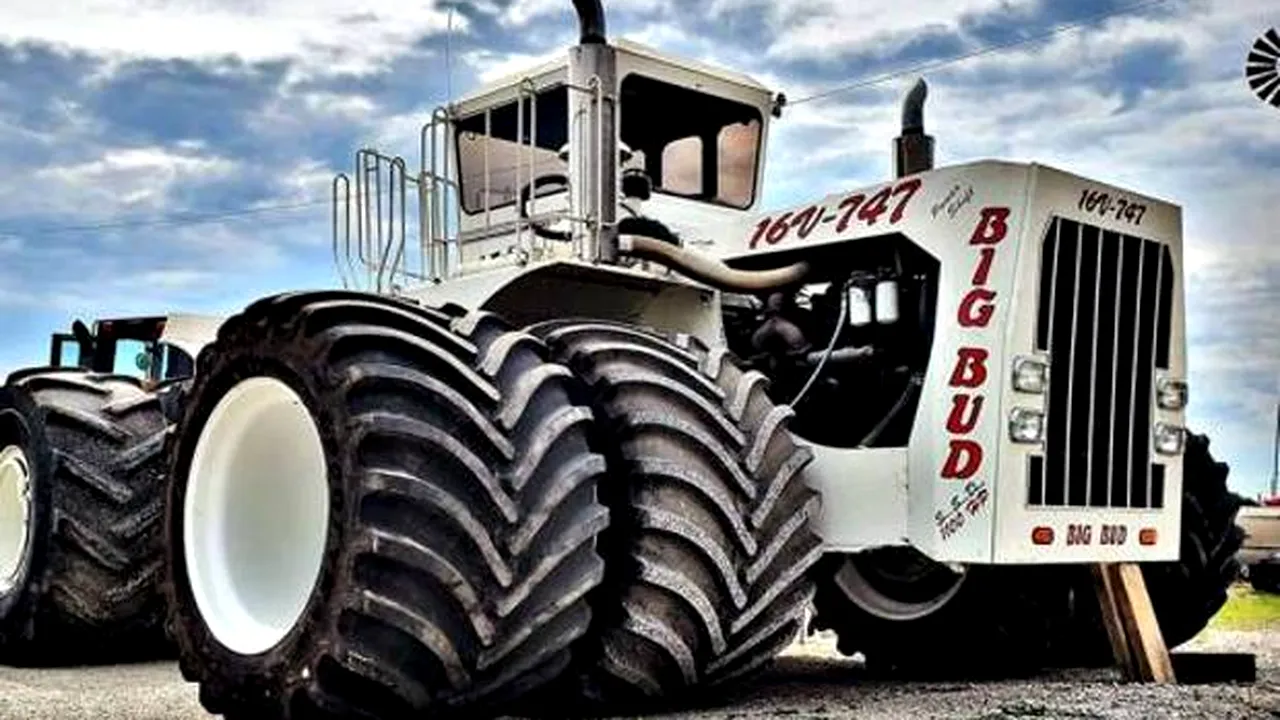 Povestea lui Big Bud 747, cel mai mare tractor din lume. Cum s-a născut şi de ce a dispărut mastodontul de 50 de tone